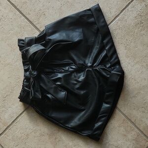 Fantastic Fawn Black Faux Leather Paper Bag Shorts Sz S